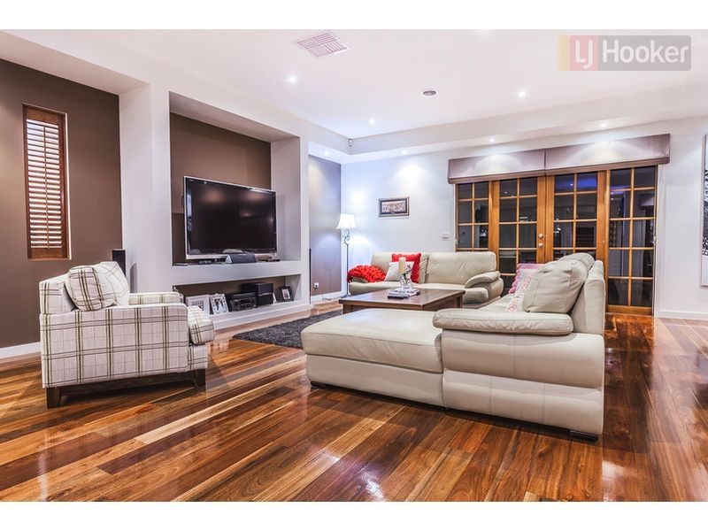 39 Mallard Cct, Craigieburn VIC 3064