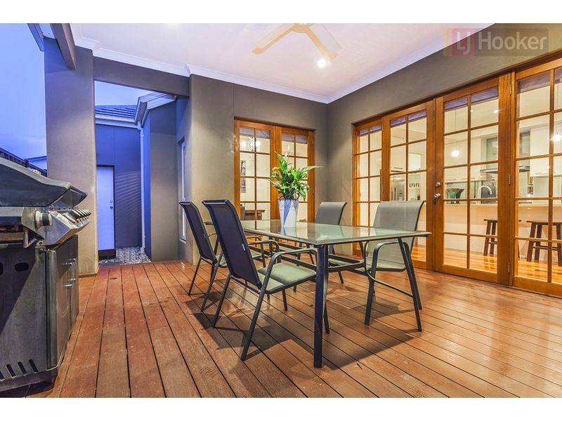 39 Mallard Cct, Craigieburn VIC 3064