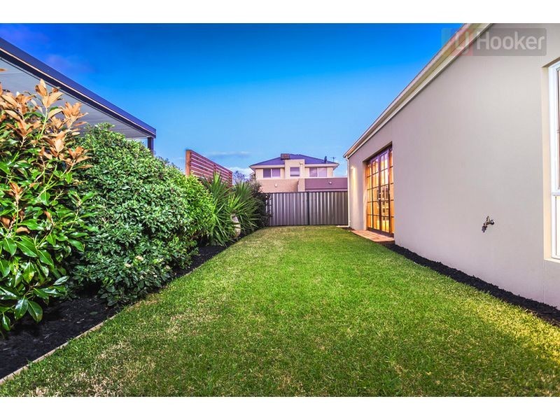 39 Mallard Cct, Craigieburn VIC 3064