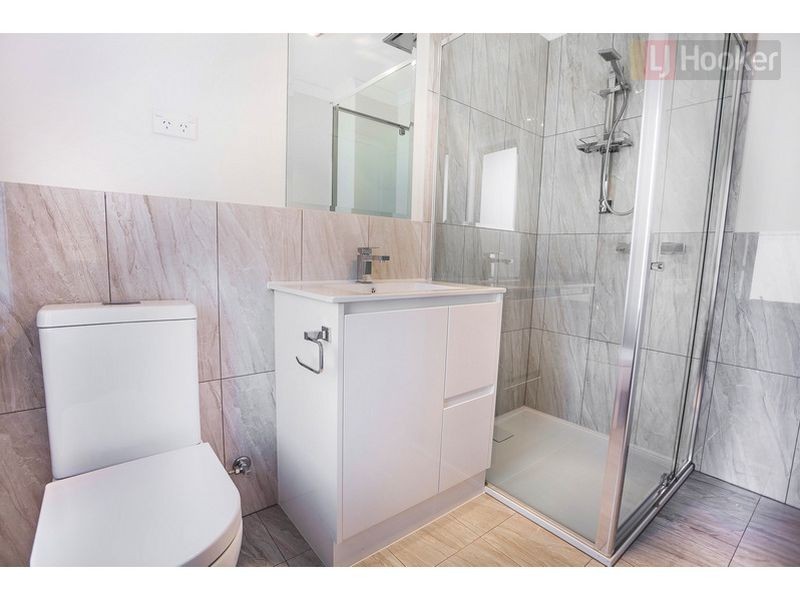 2 Calm Avenue, Craigieburn VIC 3064