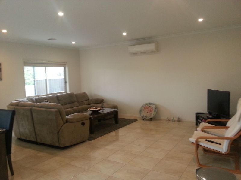 17 Acland St, Craigieburn VIC 3064