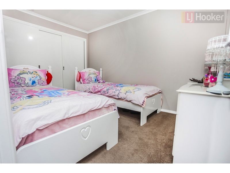 1 Korab Place, Roxburgh Park VIC 3064