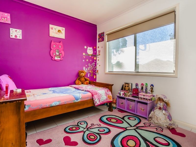 5 Allendale Court, Meadow Heights VIC 3048