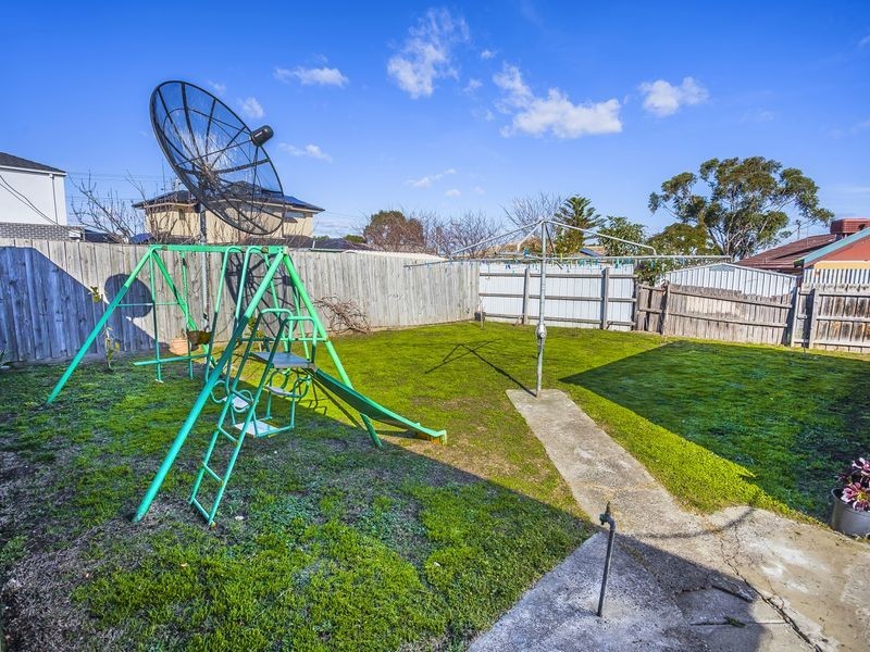 5 Allendale Court, Meadow Heights VIC 3048