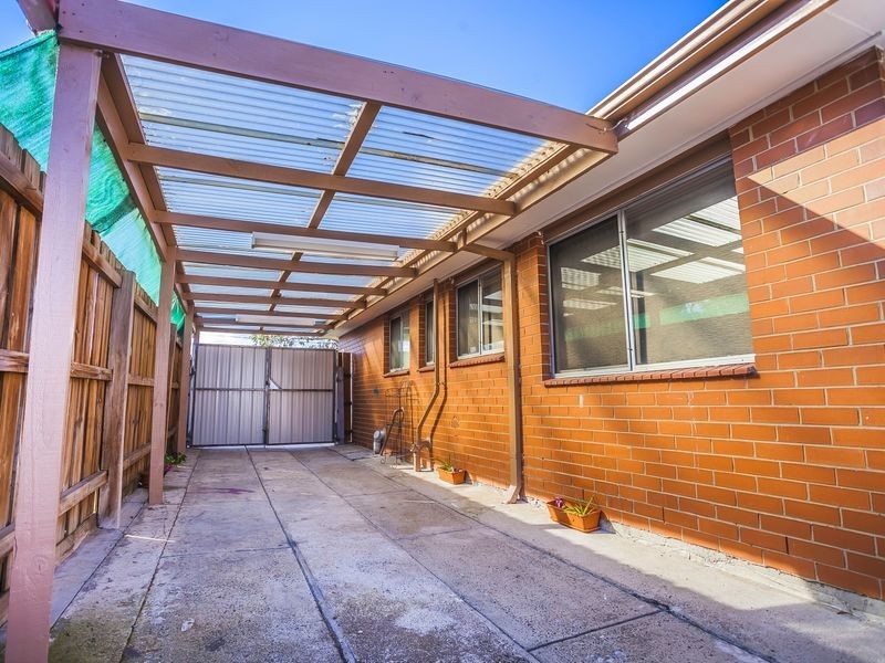 5 Allendale Court, Meadow Heights VIC 3048