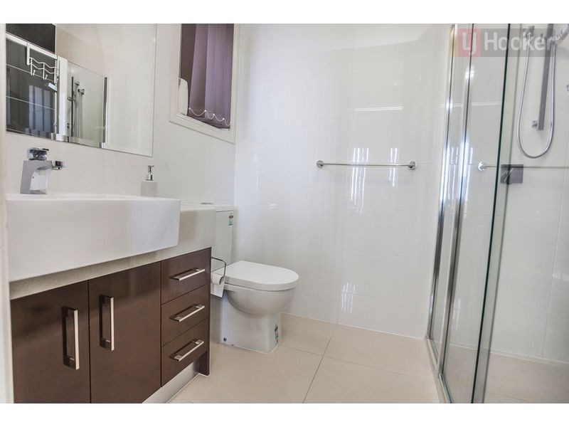 34 Villandry Street, Roxburgh Park VIC 3064