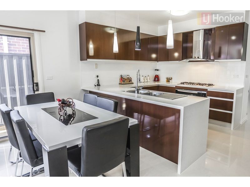 34 Villandry Street, Roxburgh Park VIC 3064