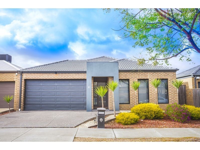 6 Blairgowrie Drive, Craigieburn VIC 3064