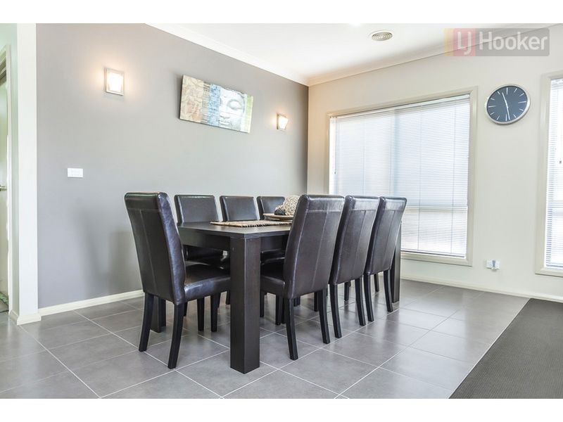 6 Blairgowrie Drive, Craigieburn VIC 3064