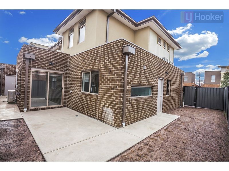 2 Saint Road, Craigieburn VIC 3064