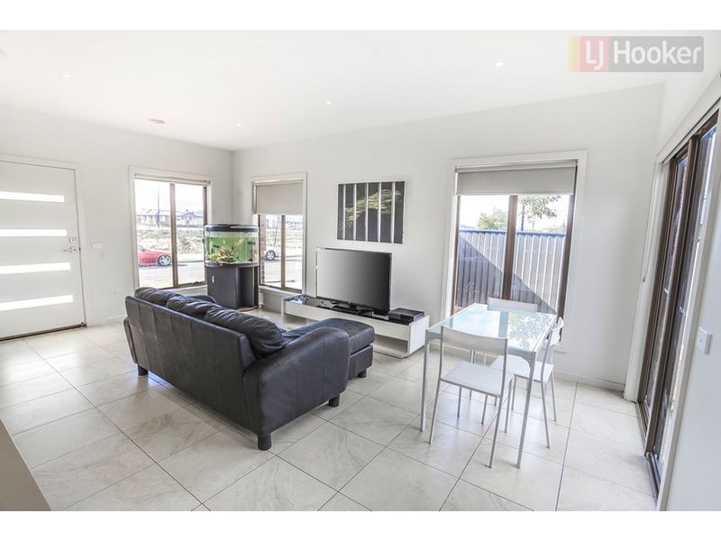 51 Essence Park Way, Craigieburn VIC 3064
