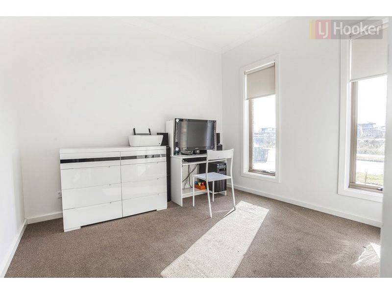 51 Essence Park Way, Craigieburn VIC 3064