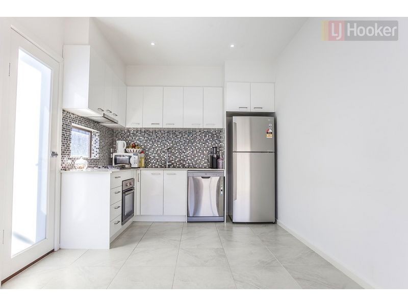 2 Gift Road, Craigieburn VIC 3064