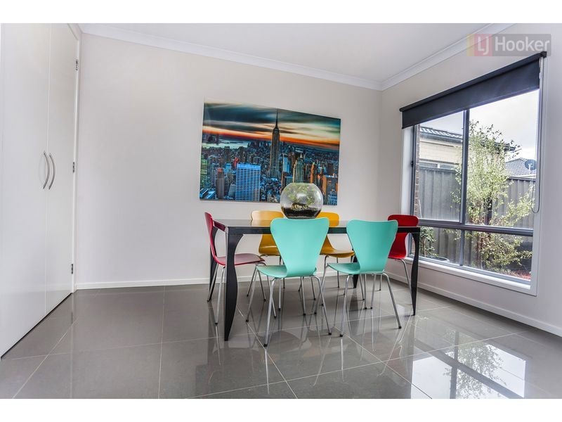 18 Black Wattle Road, Craigieburn VIC 3064