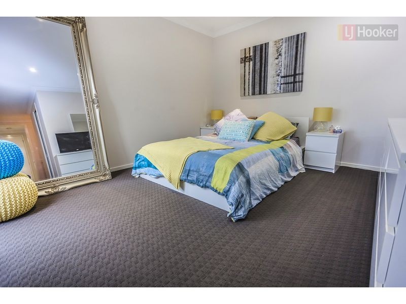 18 Black Wattle Road, Craigieburn VIC 3064