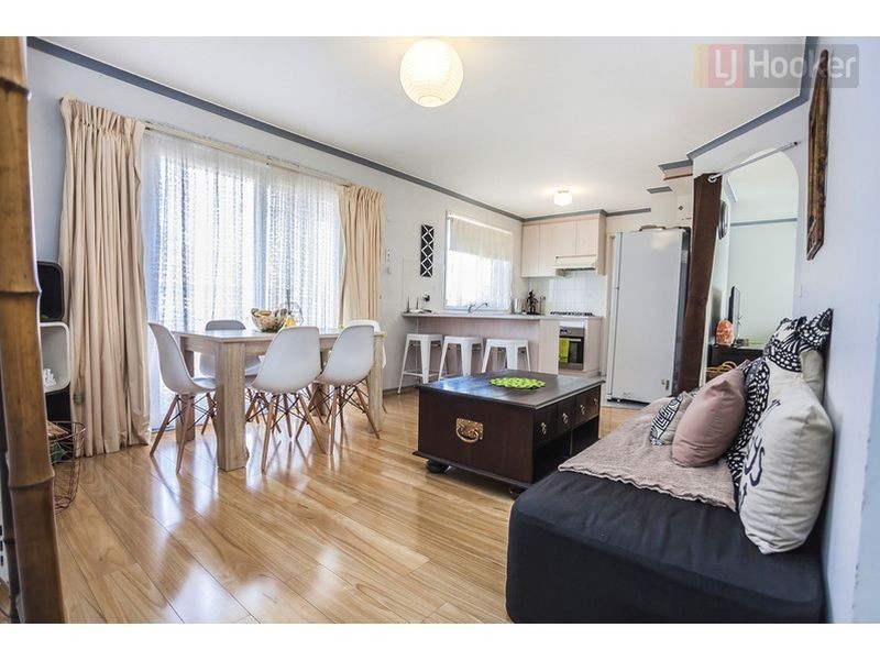 11 Wattle Close, Meadow Heights VIC 3048
