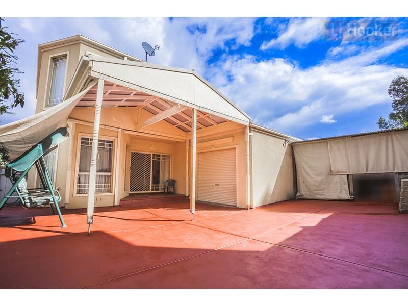 24 Hunter Avenue, Roxburgh Park VIC 3064