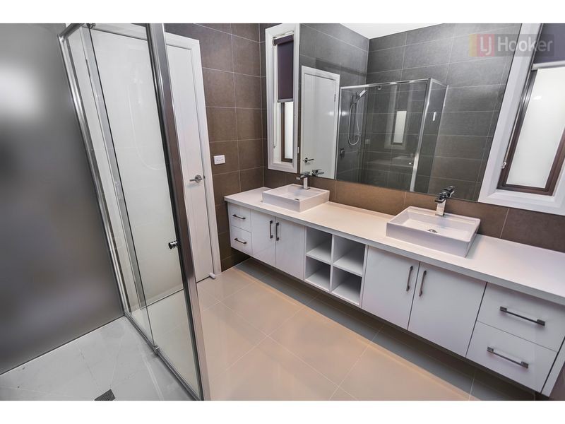 27 Penfold Street, Craigieburn VIC 3064