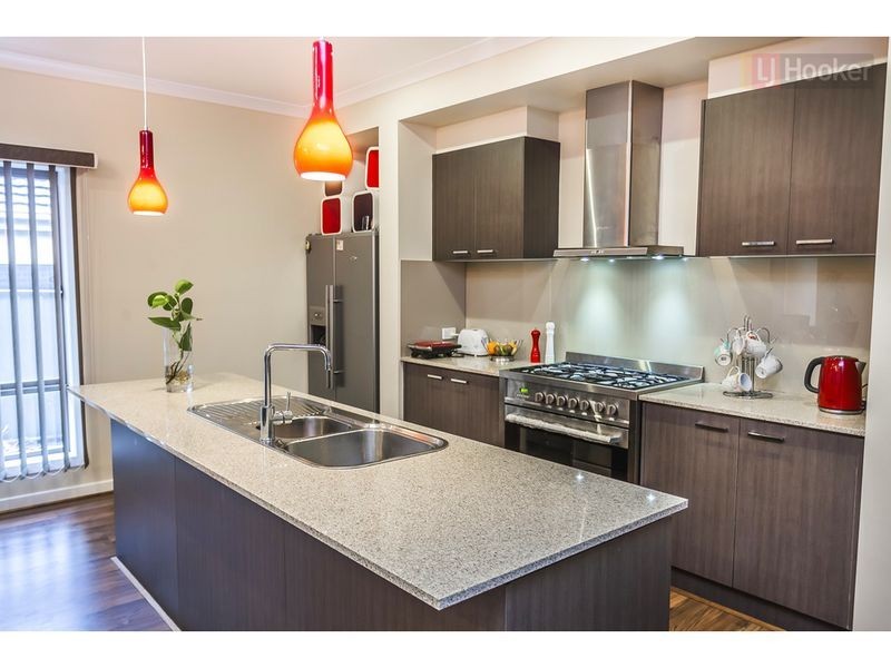 36 Baronial Way, Craigieburn VIC 3064