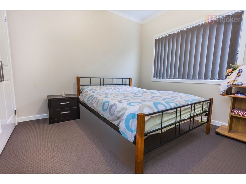 36 Baronial Way, Craigieburn VIC 3064