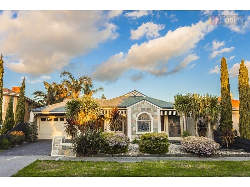 106 Rossiter Avenue, Roxburgh Park VIC 3064
