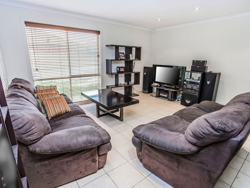 37 Creighton Way, Craigieburn VIC 3064