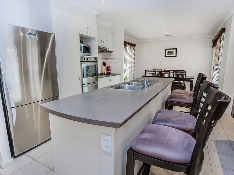 37 Creighton Way, Craigieburn VIC 3064