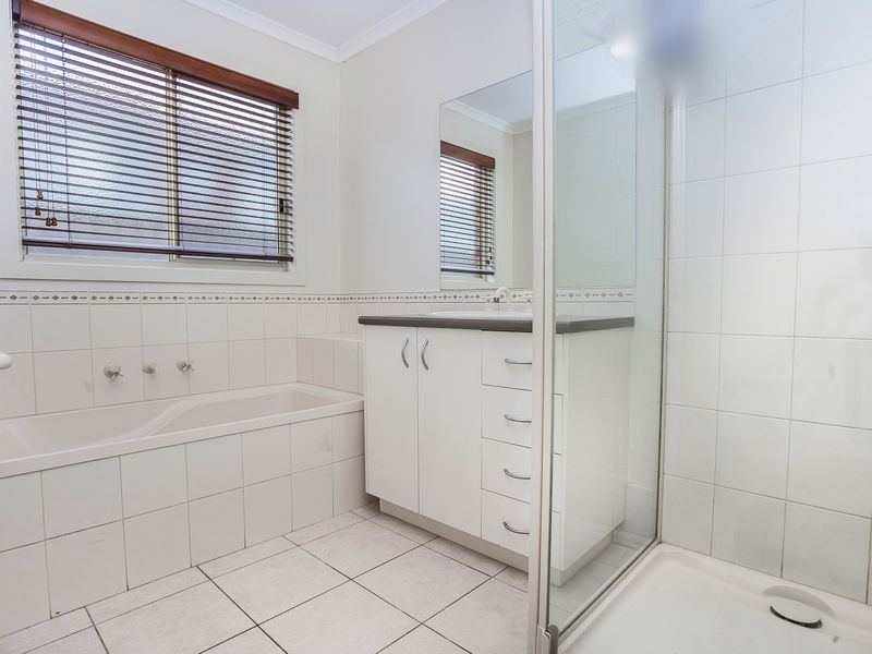 37 Creighton Way, Craigieburn VIC 3064