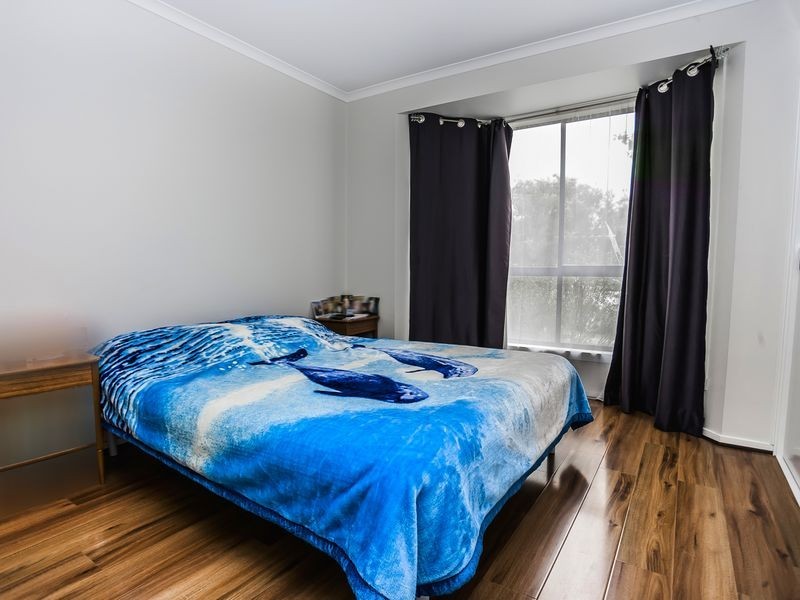 9 Addison Way, Roxburgh Park VIC 3064