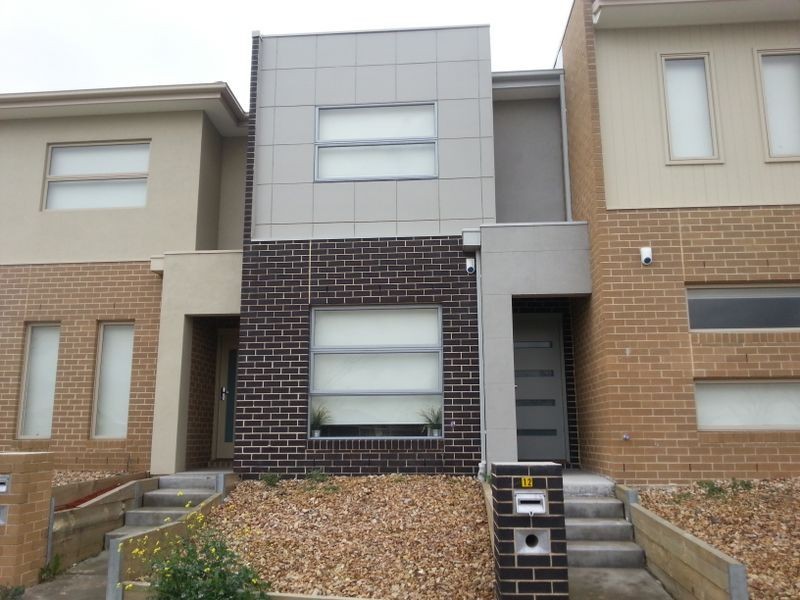 Unit 12/10 Densham Way, Craigieburn VIC 3064