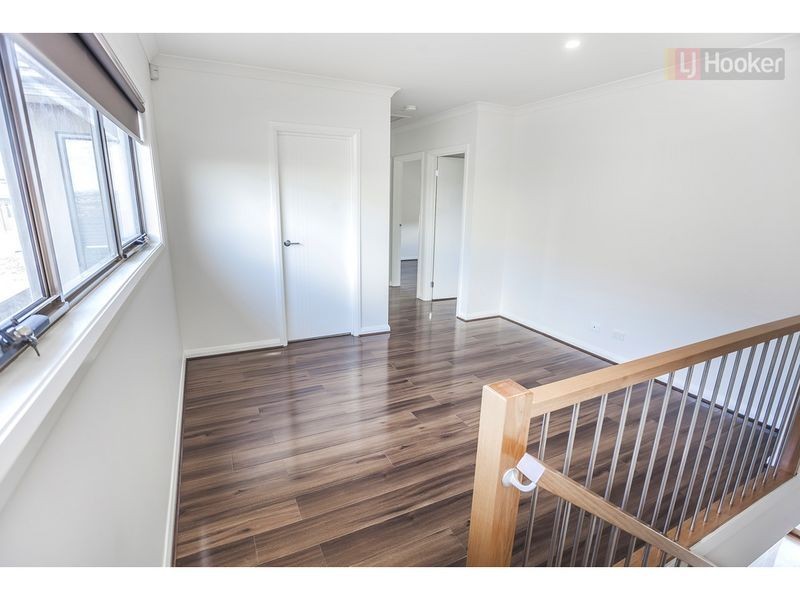 17 Euphoria Street, Craigieburn VIC 3064