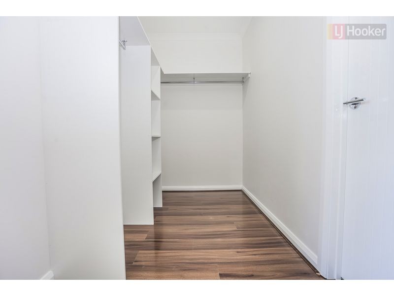 17 Euphoria Street, Craigieburn VIC 3064