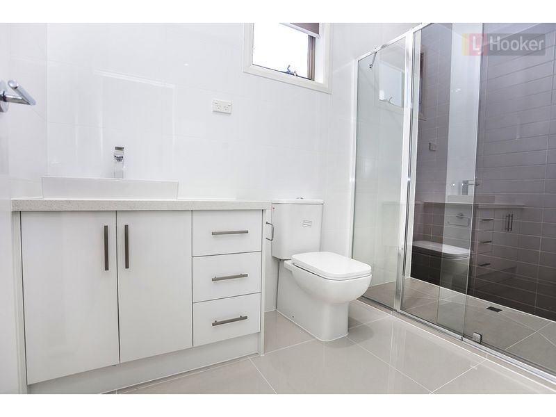 17 Euphoria Street, Craigieburn VIC 3064