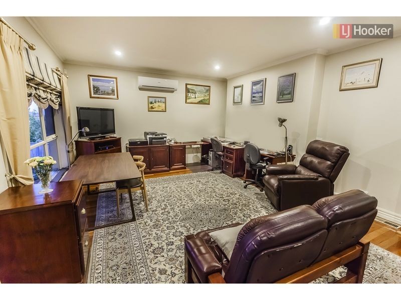 18 Excelsior Heights, Craigieburn VIC 3064