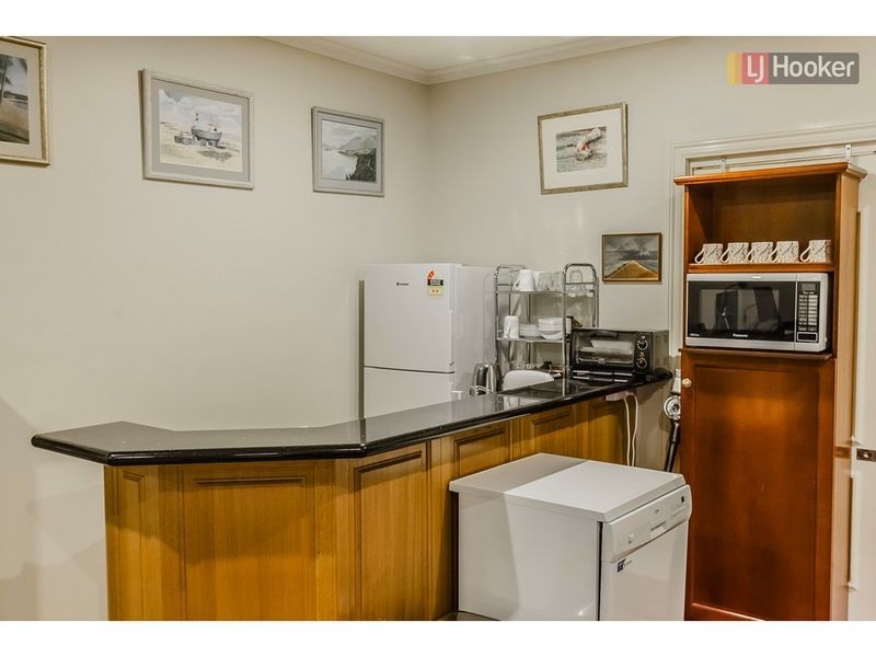 18 Excelsior Heights, Craigieburn VIC 3064