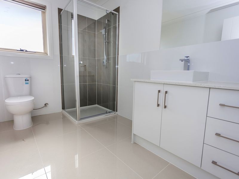 24 Spirited Circuit, Craigieburn VIC 3064