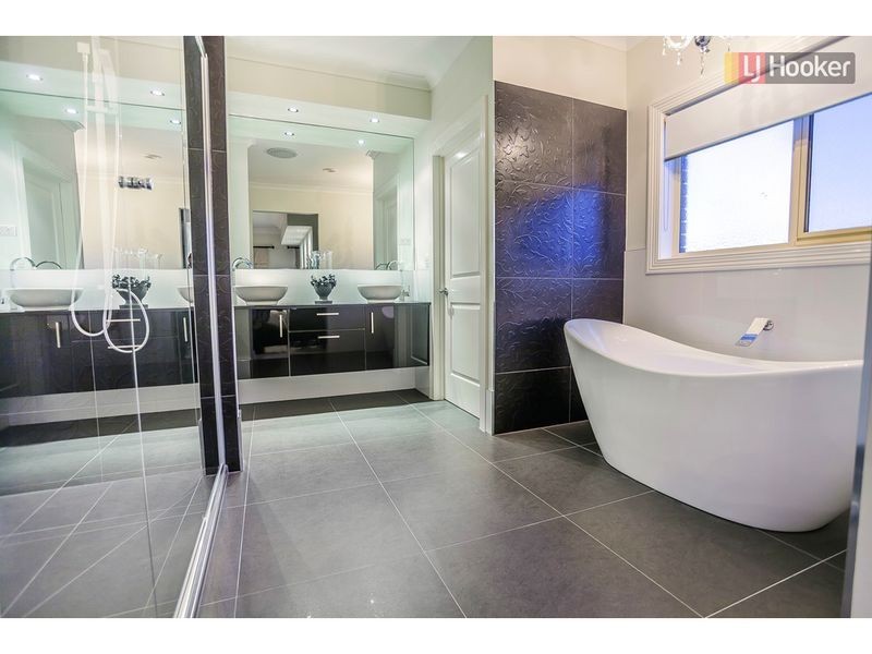 3 Hedges Street, Craigieburn VIC 3064