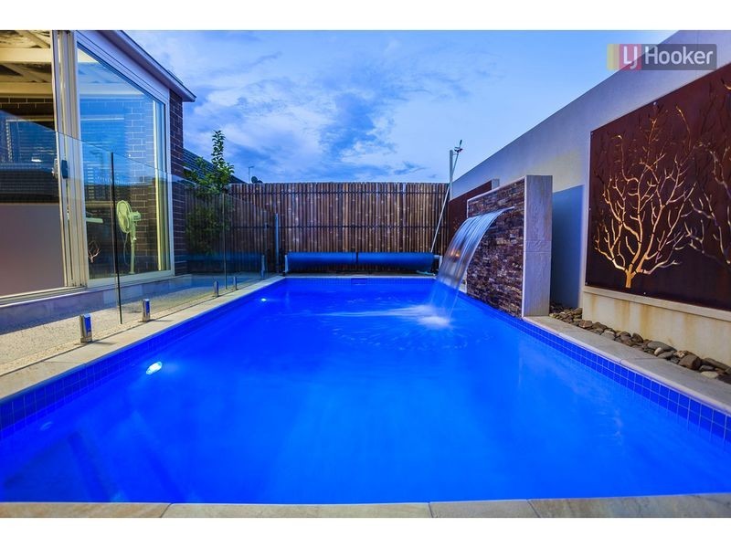 3 Hedges Street, Craigieburn VIC 3064