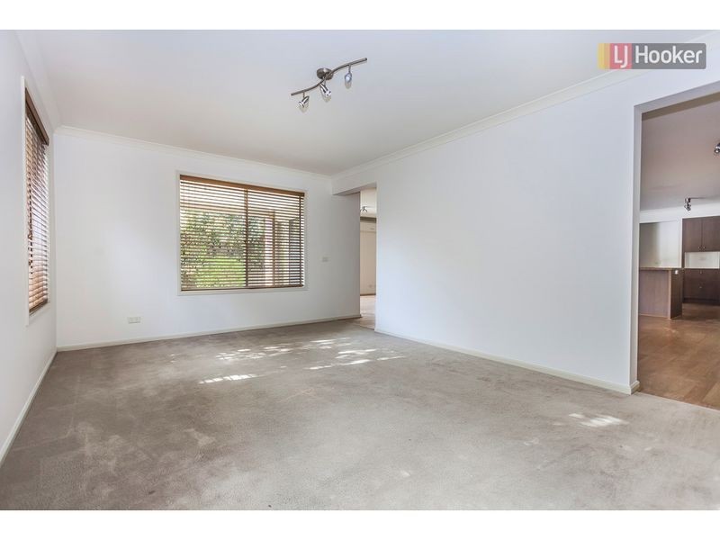 31 Hamilton Hume Parade, Craigieburn VIC 3064