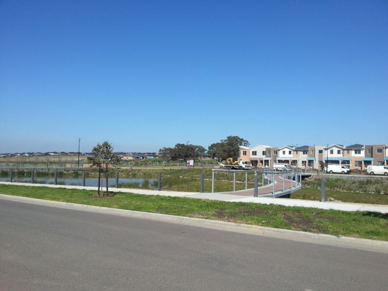 16 Gallantry Avenue, Craigieburn VIC 3064