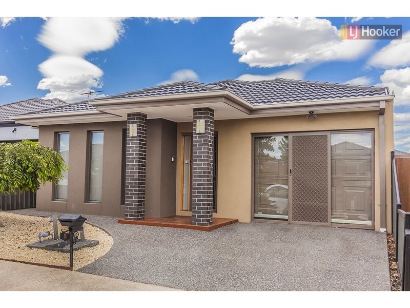 8 Hennessy Street, Craigieburn VIC 3064