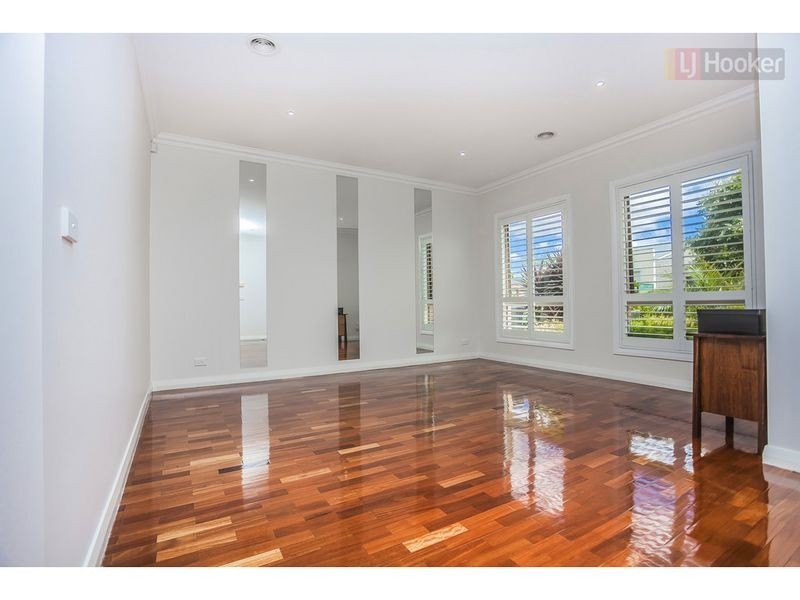 5 Hawthorn Lane, Craigieburn VIC 3064