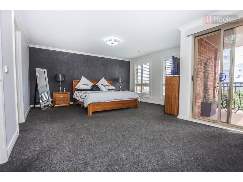 5 Hawthorn Lane, Craigieburn VIC 3064