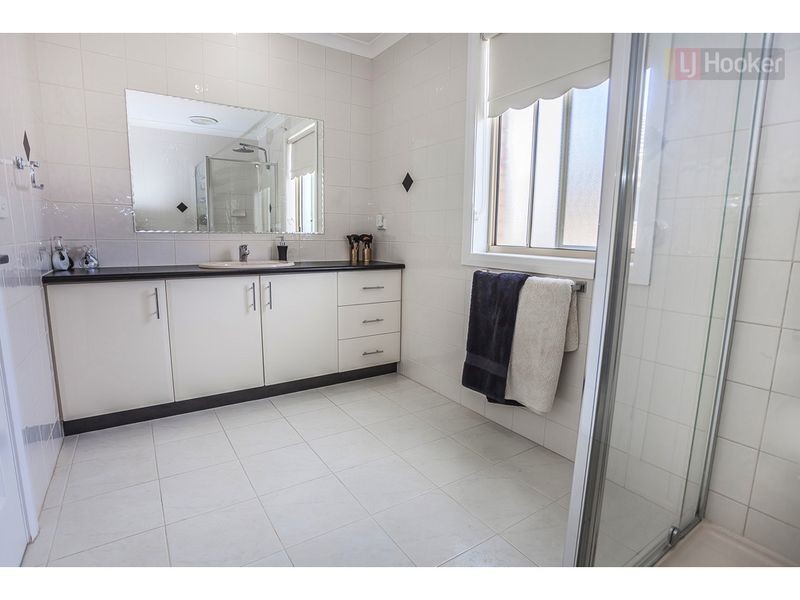 5 Hawthorn Lane, Craigieburn VIC 3064