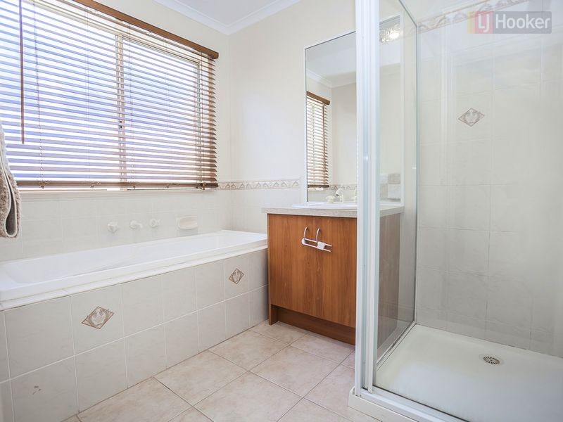 15 Mulberry Pass, Craigieburn VIC 3064