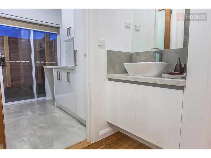 12 Veneto Grove, Greenvale VIC 3059