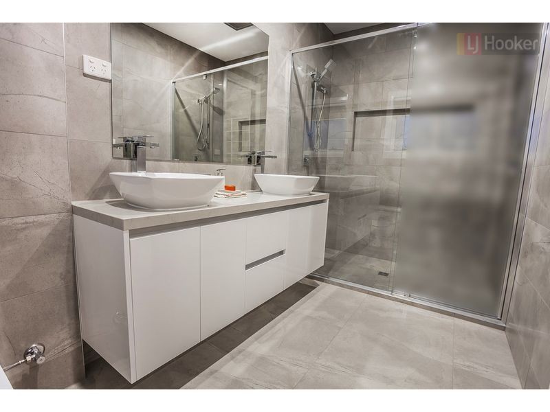 12 Veneto Grove, Greenvale VIC 3059