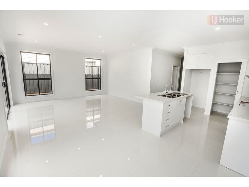 23 Viewmont Avenue, Craigieburn VIC 3064
