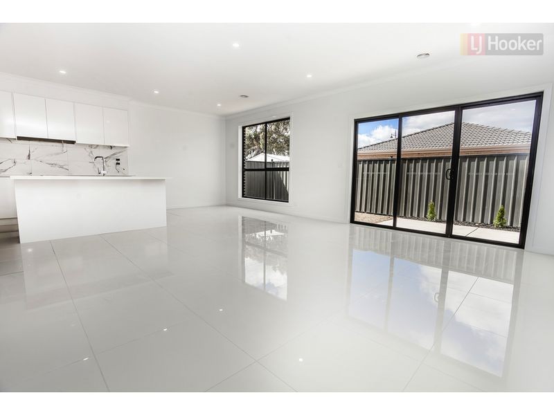 23 Viewmont Avenue, Craigieburn VIC 3064