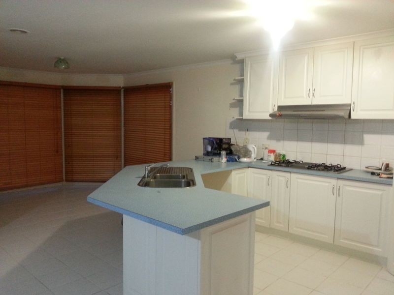 24 Waterbury Turn, Craigieburn VIC 3064
